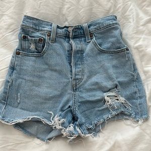 Levi shorts